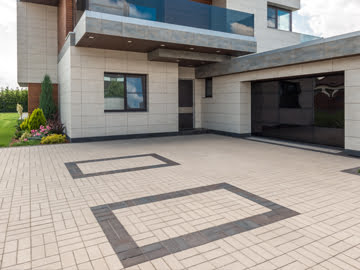 OUTDOOR PAVERS